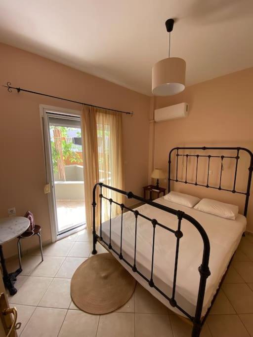 Ilisia Neapoli Apartments 1 Neápolis Buitenkant foto